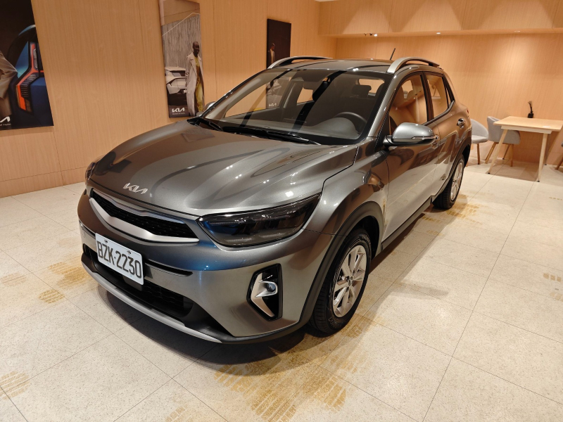 2025 KIA Stonic